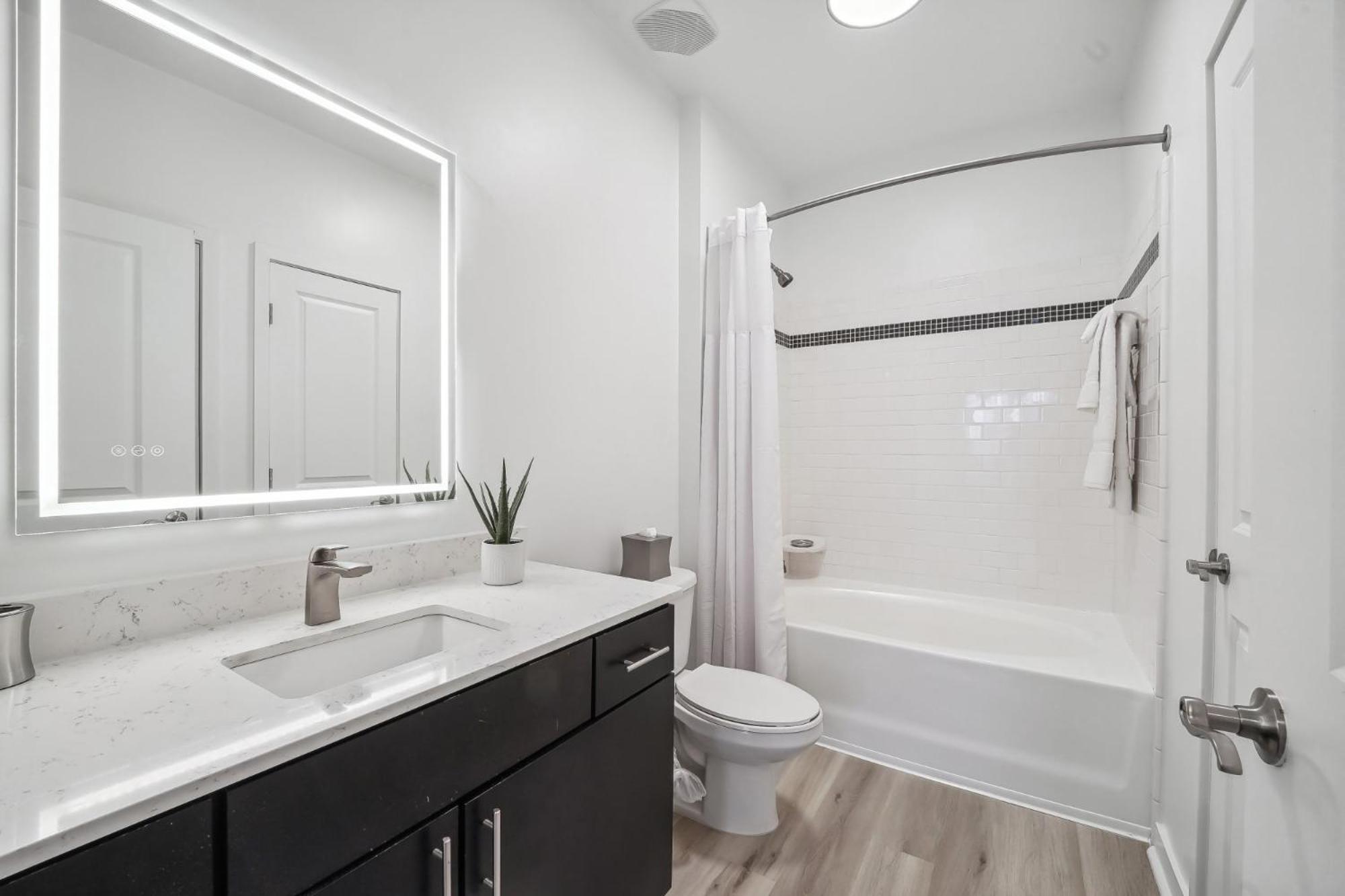 Premium Apartments And Studios At Midtown 205 In Σάρλοτ Εξωτερικό φωτογραφία