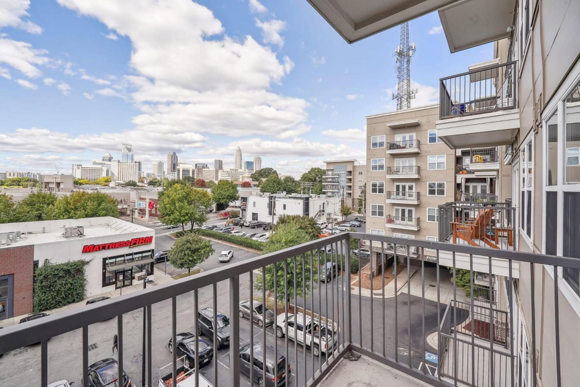 Premium Apartments And Studios At Midtown 205 In Σάρλοτ Εξωτερικό φωτογραφία