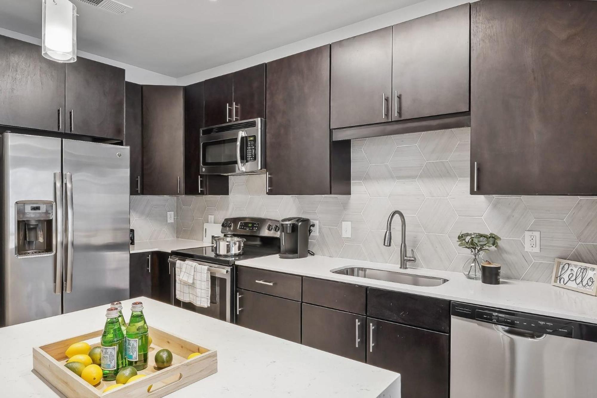 Premium Apartments And Studios At Midtown 205 In Σάρλοτ Εξωτερικό φωτογραφία
